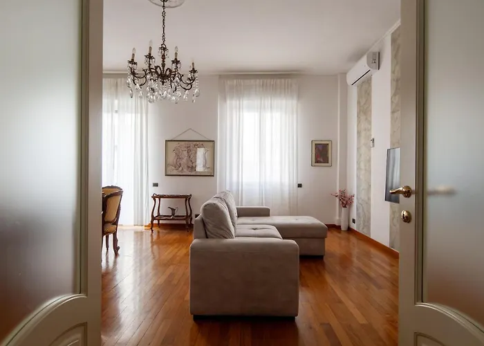 Holidays דירה לה ספציה